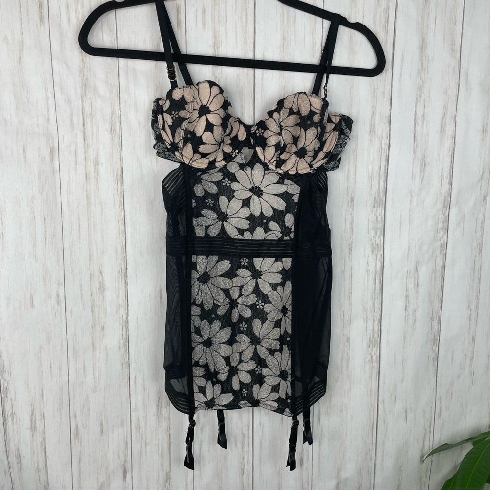 Victoria Secret lingerie black tan floral 34 C